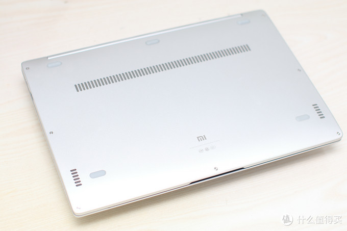 小米筆記本Win8激活 小巧緊湊，小米推出首款辦公全面屏筆記本
