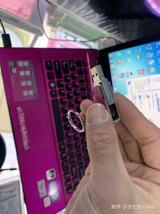 win7u盤裝系統(tǒng)下載 win7專業(yè)系統(tǒng)安裝方便嗎？安裝過程其實并不復(fù)雜，詳細(xì)教程在這里！