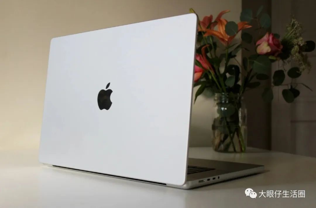 現(xiàn)在最新的mac系統(tǒng)版本 官方 MacOS Ventura 和即將推出的新 MacBook Pro